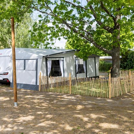 Camping & Erlebnis Resort Jersleber See - Jersicamper Mit Seeblick Jersleben Extérieur photo